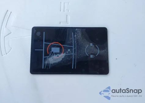 2022 Tesla Model Y Long Range Dual Motor All-Wheel Drive z USA, uszkodzony, nr VIN 7SAYGDEE4NF325837